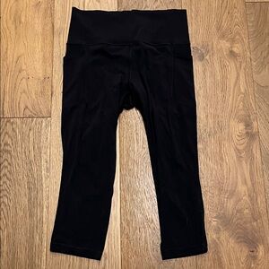 Athleta Salutation Leggings, size medium